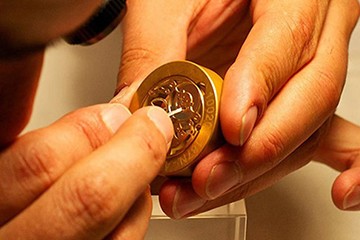 沈阳欧米茄有雾气怎么回事