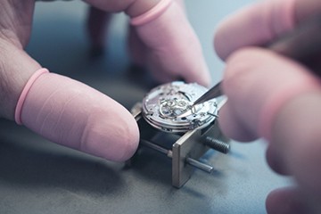 沈阳欧米茄手表表带断了