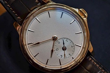 石英沈阳欧米茄刚换电池又坏了